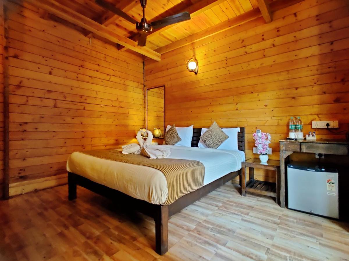 La Vie Woods- Couples/Families Only Villa Калангуте Екстериор снимка